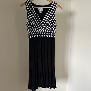 Joseph Ribkoff Sleeveless Dress Black White Shutter Ruffle Bodice Flared skirt 4